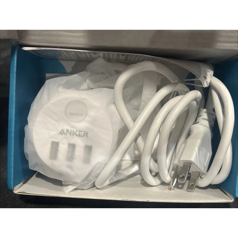 Anker PowerPort Cube A2763 Power‎ Strip 3 Outlets and 3 USB Ports Open Box